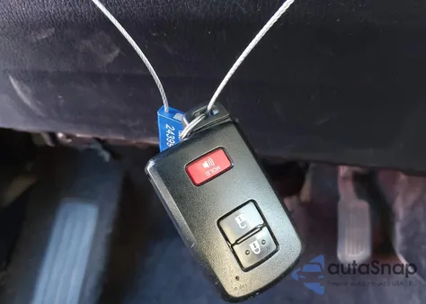 2018 Toyota Rav4 Xle from USA, damaged, VIN JTMWFREV0JD128928